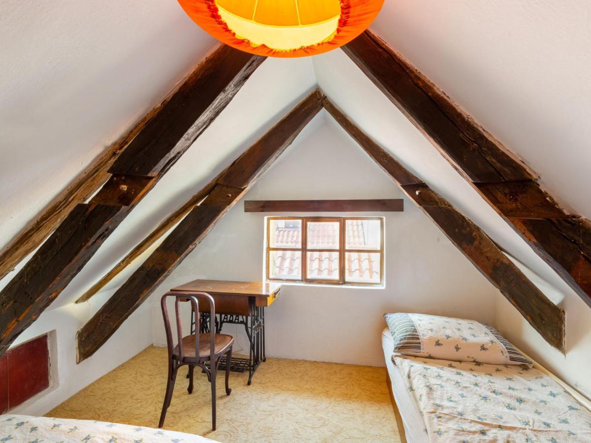 Apartamento Nerudova By Interhome